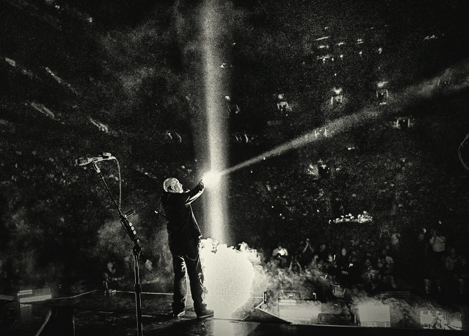 "San Jacinto, Montreal 2016" - Peter Gabriel photo by Tony Levin